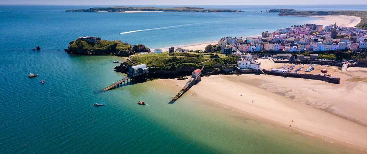 Spinnaker - Self Catering Apartment, Tenby Exteriör bild